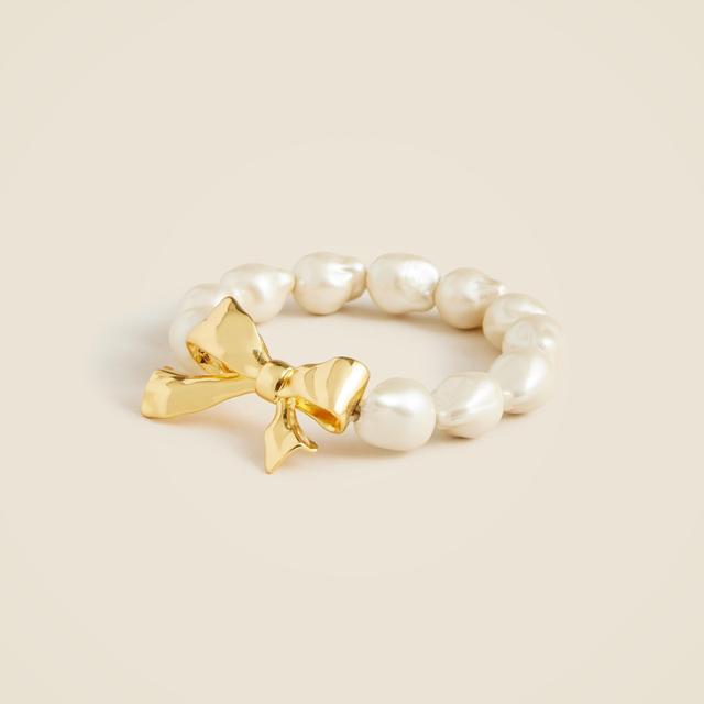 Pearl bow bracelet Product Image