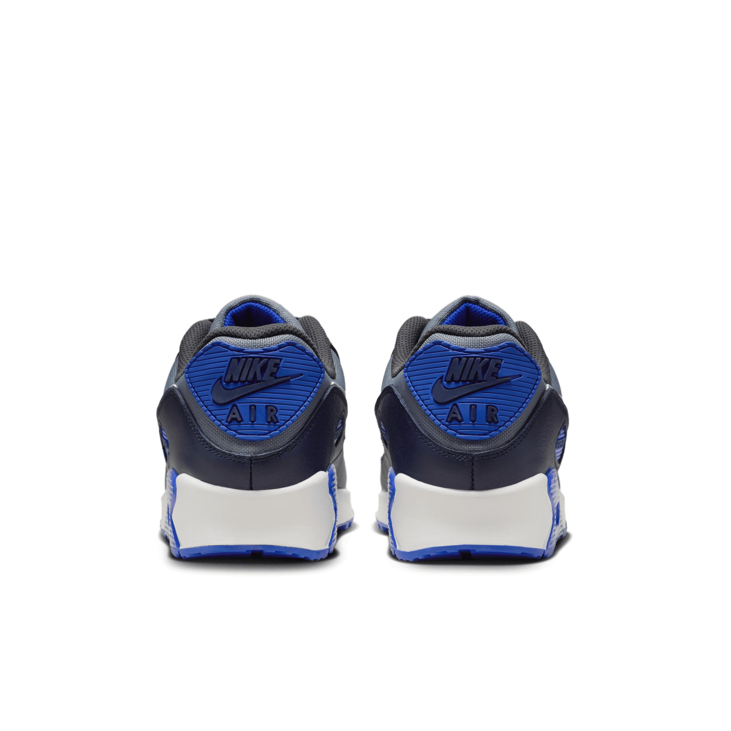 Nike Men's Air Max 90 GORE-TEX Winterized Shoes Product Image