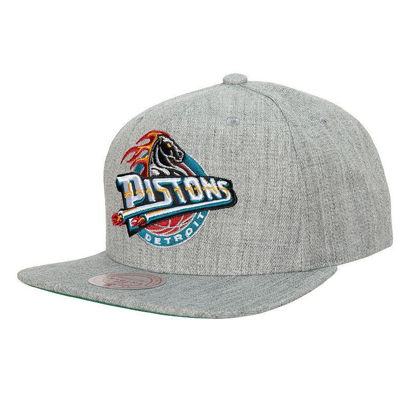 Mens Mitchell & Ness Heather Gray Detroit Pistons Hardwood Classics 2.0 Snapback Hat Product Image