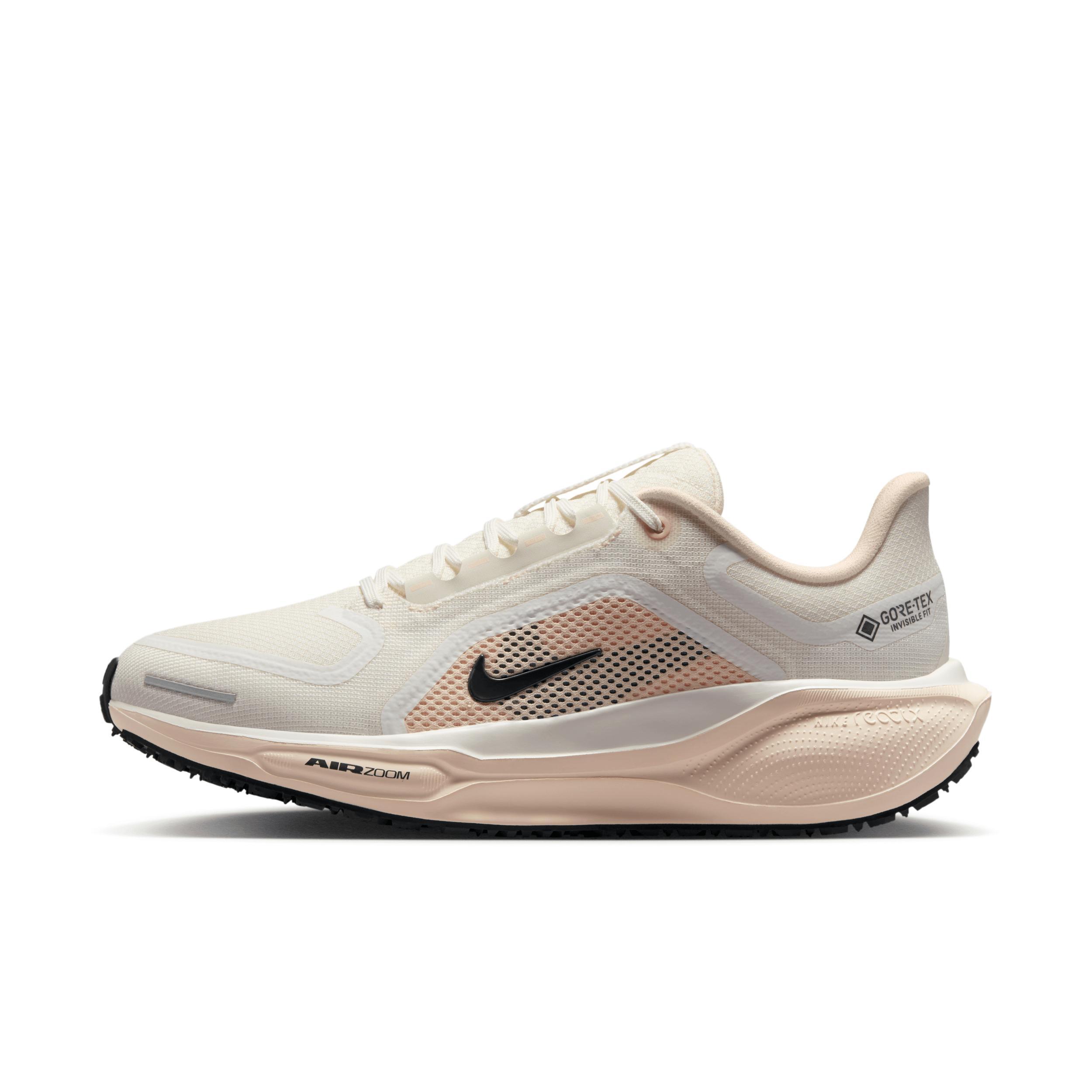 Nike Women's Pegasus 41 GORE-TEX Waterproof Road Running Shoes Product Image