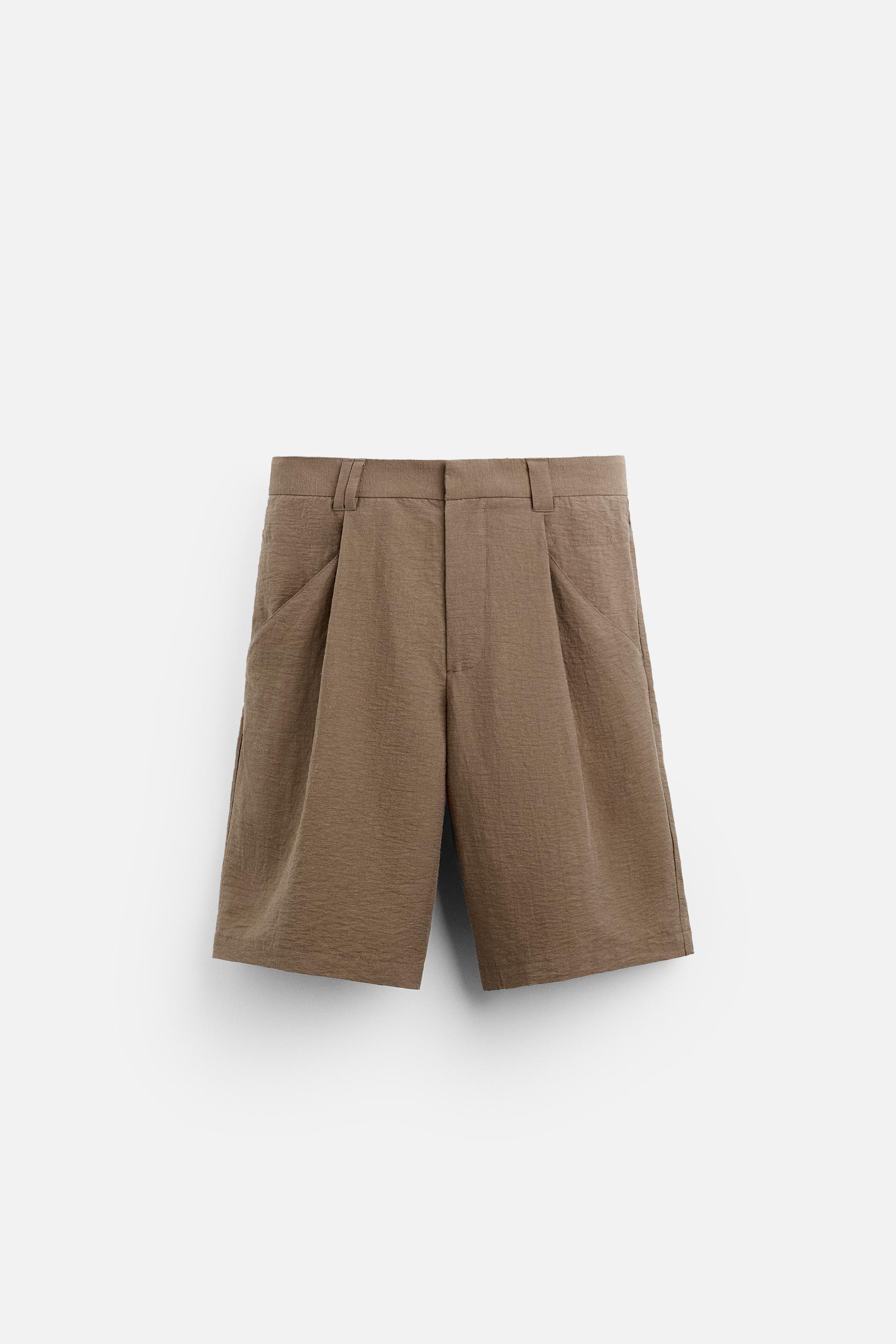 PLEATED WRINKLE LOOK SHORTS Product Image