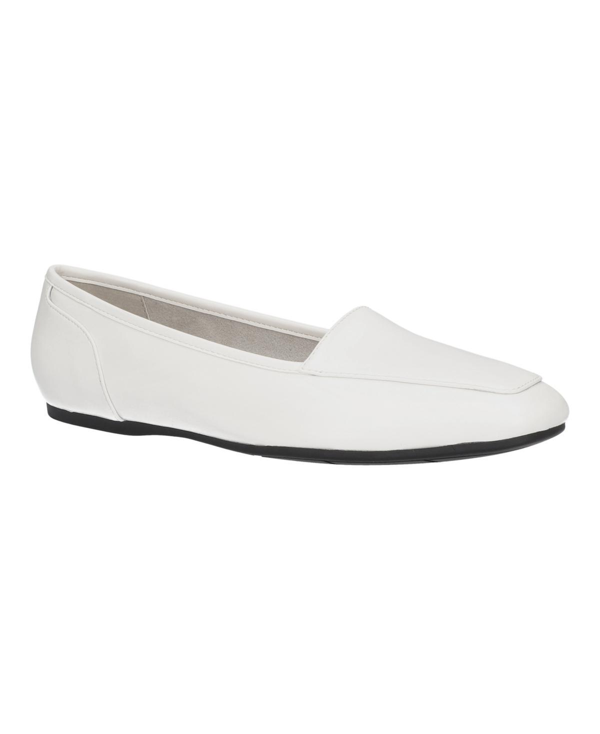 Easy Street Thrill Womens Flats Product Image