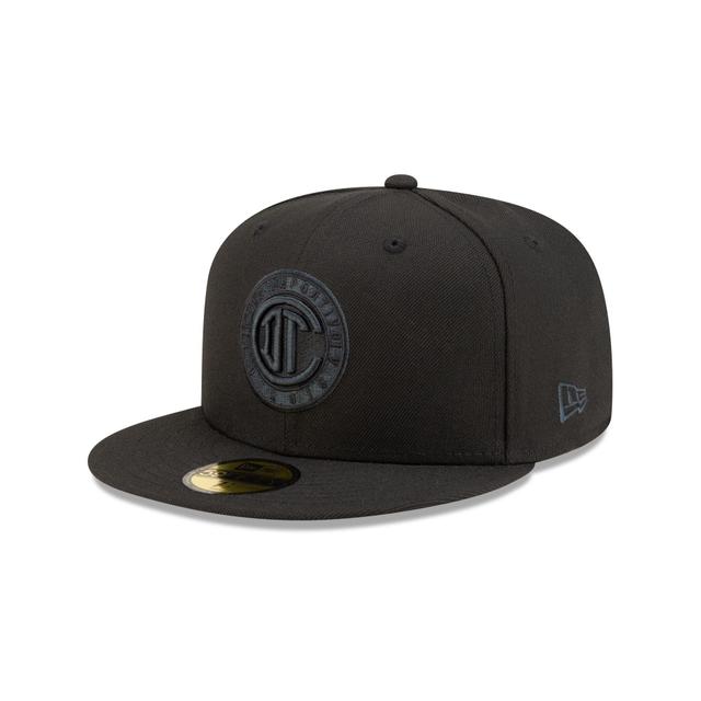 Chicago Cubs Blackout Basic 59FIFTY Fitted Hat Male Product Image