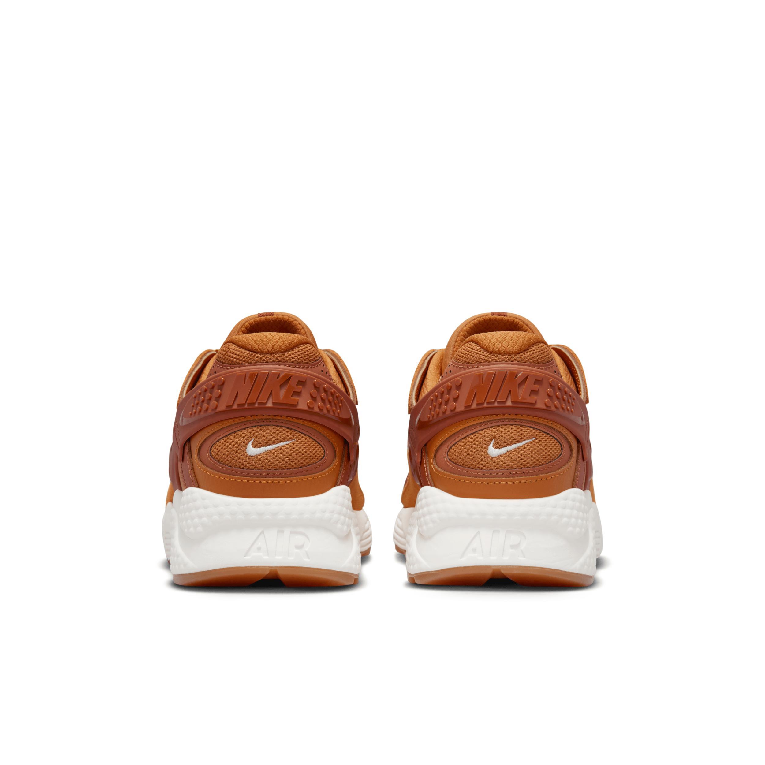 Nike Men's Air Huarache Runner Shoes Product Image