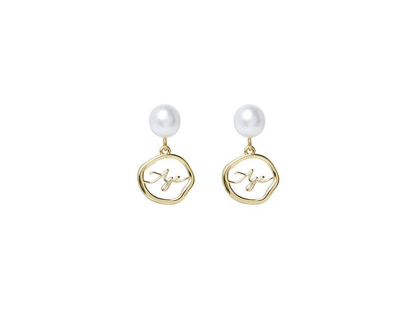 Fleur Pearl Drop Earring Product Image