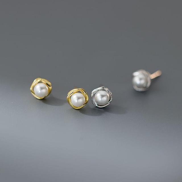 925 Sterling Silver Faux Pearl Stud Earring Product Image