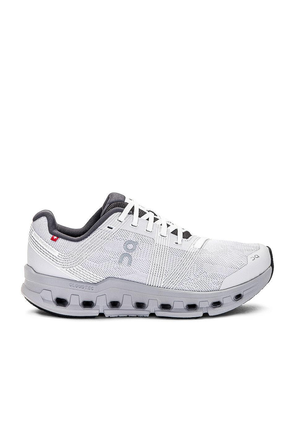 On Cloudgo Sneaker in Light Grey Product Image