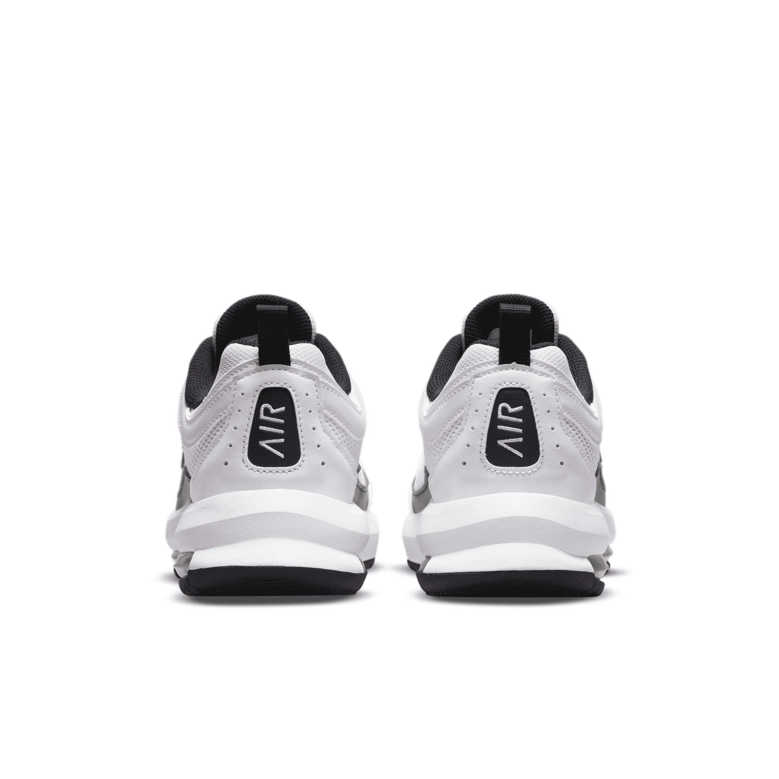 Nike Men's Air Max AP Shoes Product Image