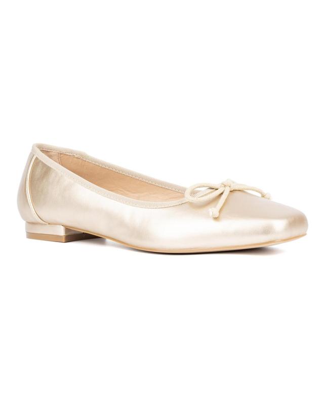 Womens Fawn Ballet Flat - Wide Width Product Image