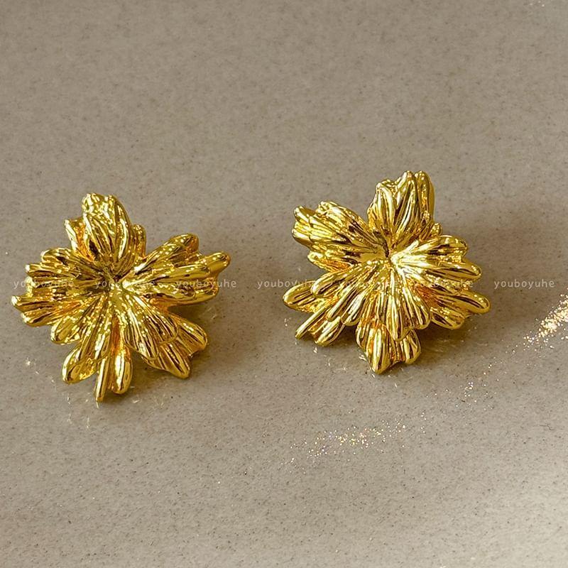 Flower Stud Earring product image