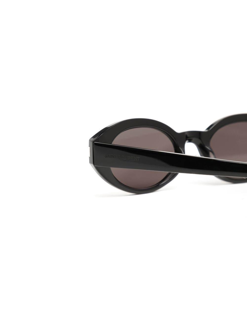 oval frame sunglasses Product Image