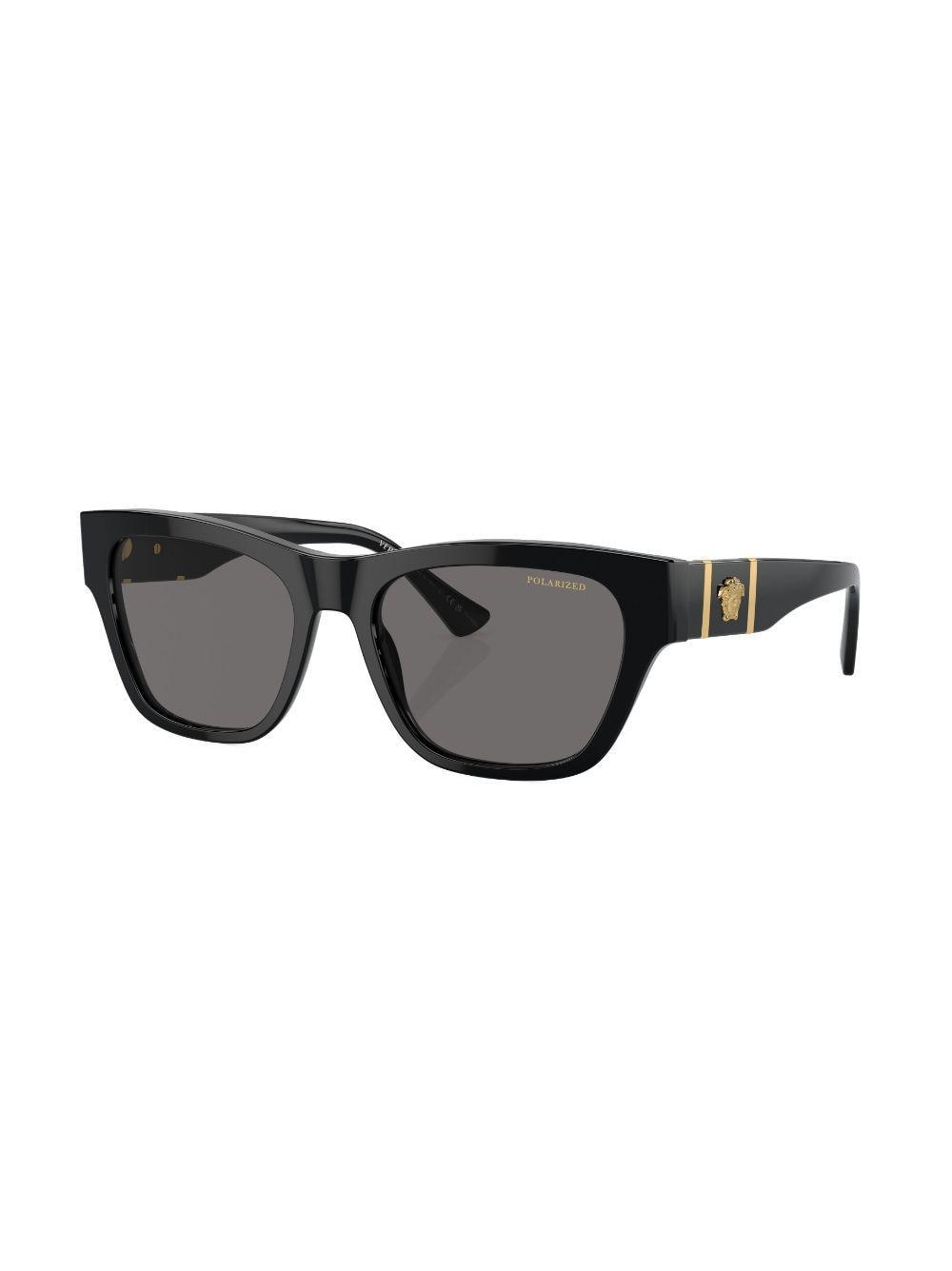 Sonnenbrille Mit Eckigem Gestell In Black Product Image