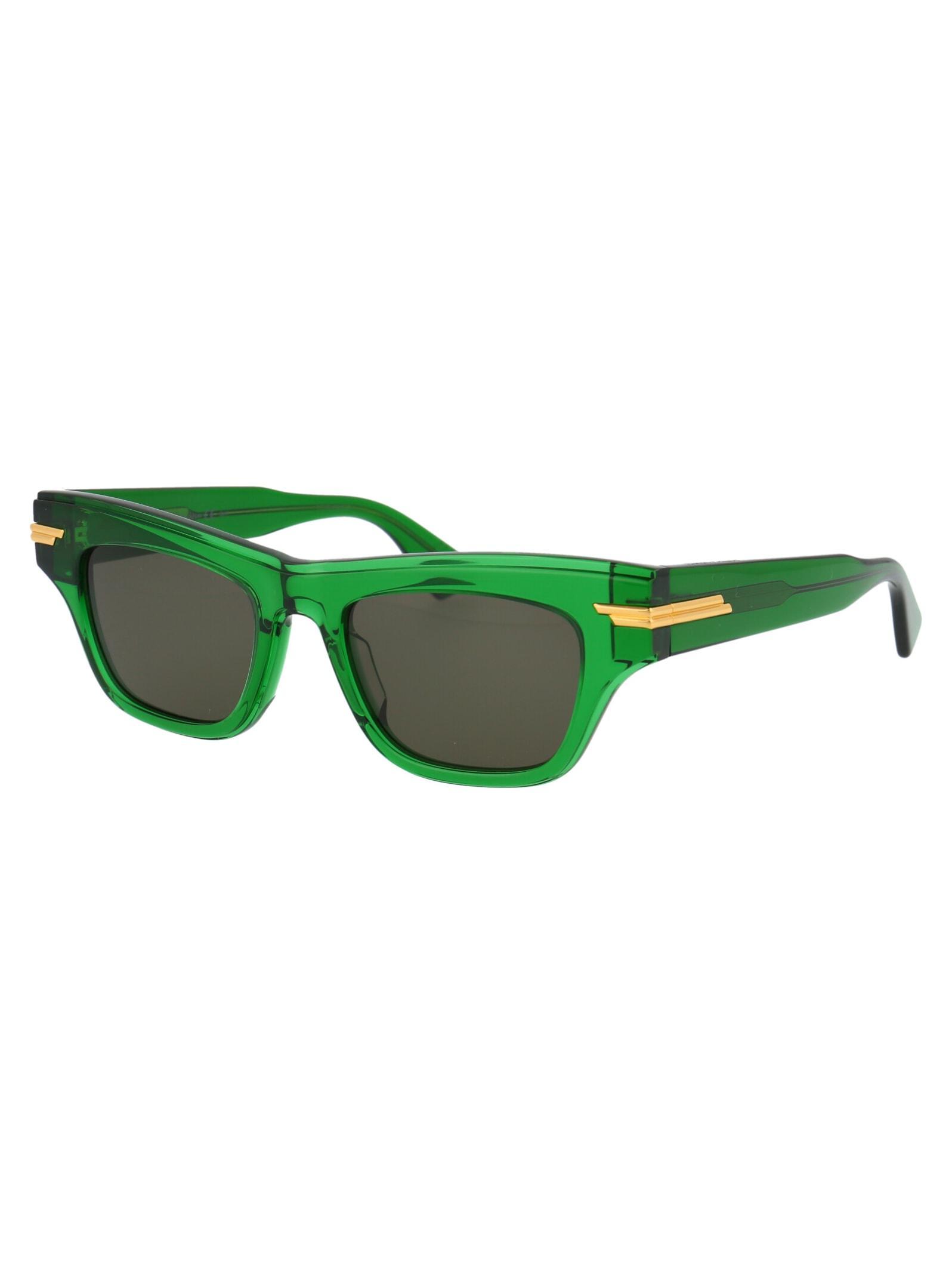 Bv1122s Sunglasses In 004 Green Green Green Product Image