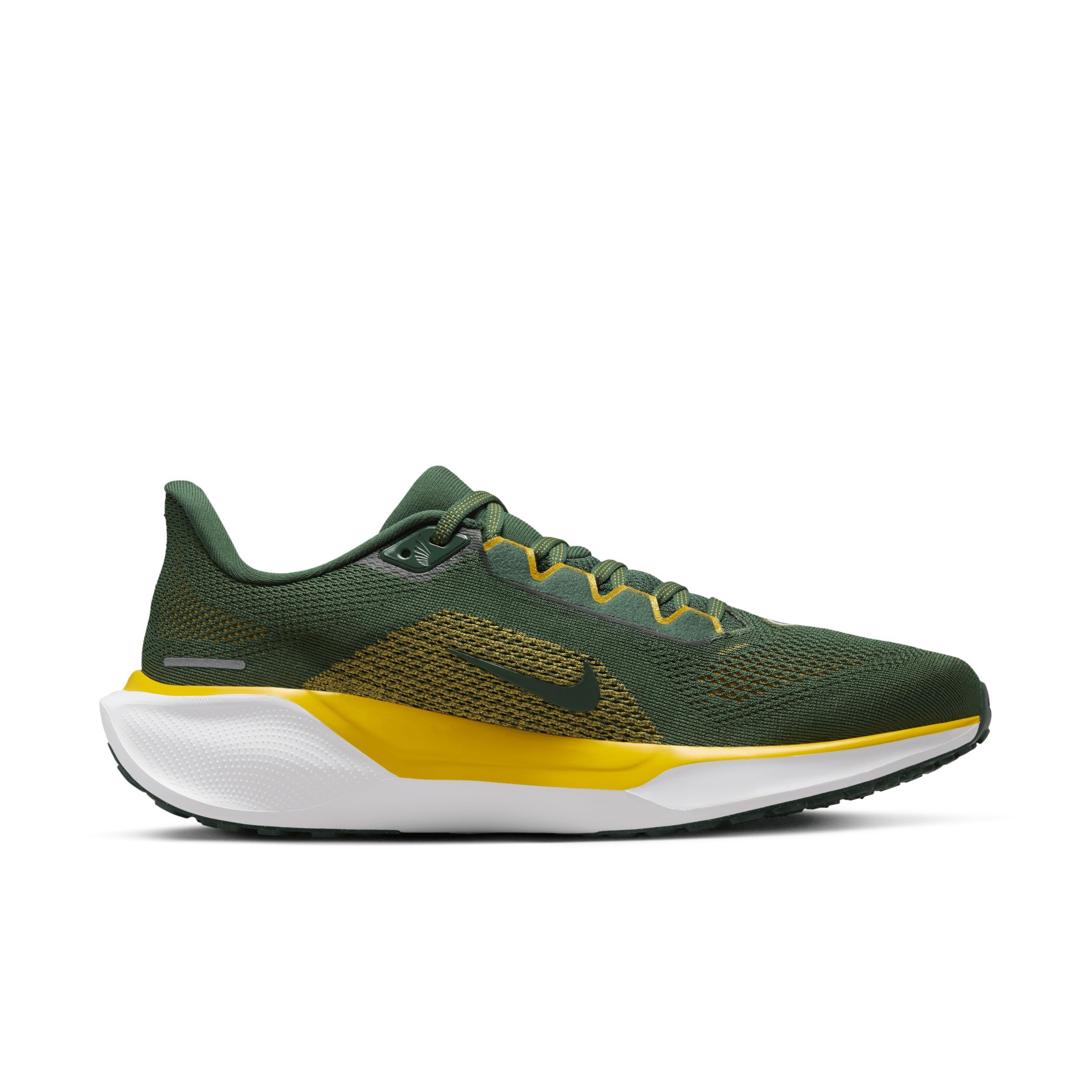 Nike Men's Pegasus 41 NFL Green Bay Packers Road Running Shoes Product Image