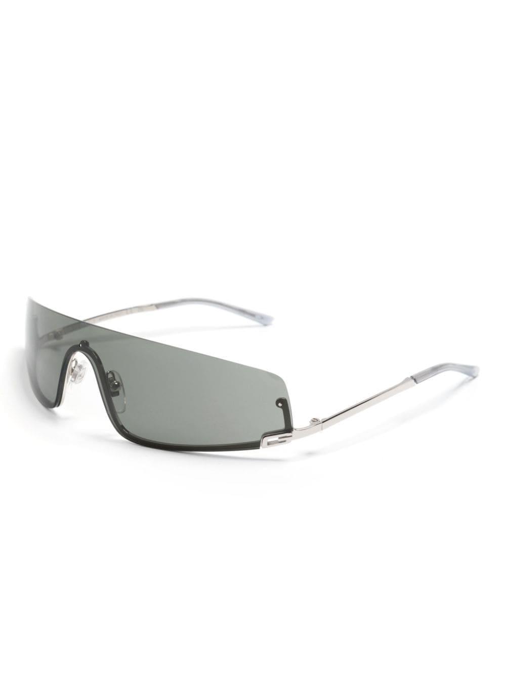 Square-g-motif Shield-frame Sunglasses In Silber Product Image