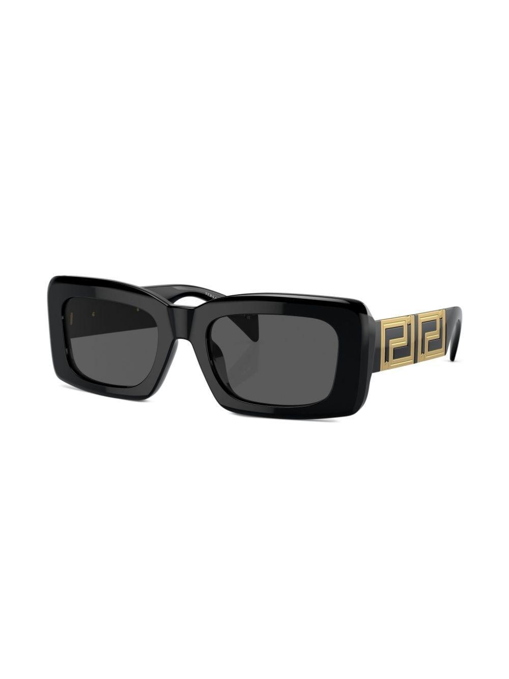 Eckige Sonnenbrille Mit Greca-detail In Black Product Image