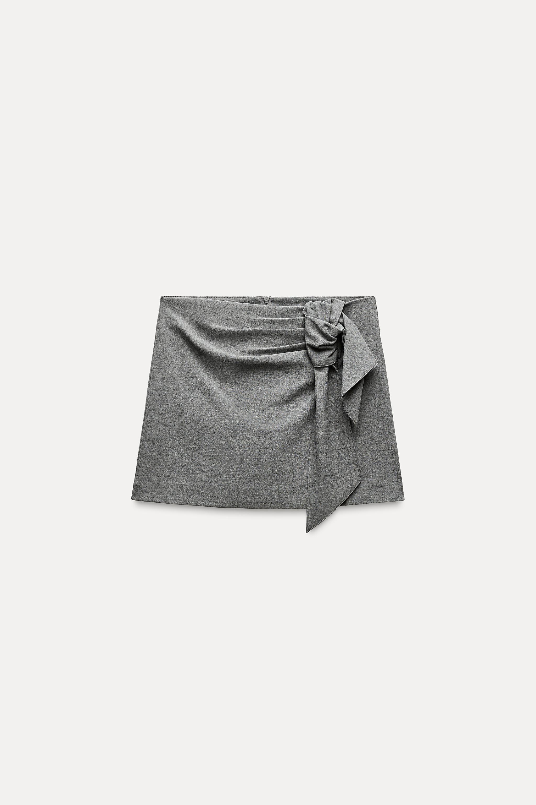 BOW SHORTS Product Image