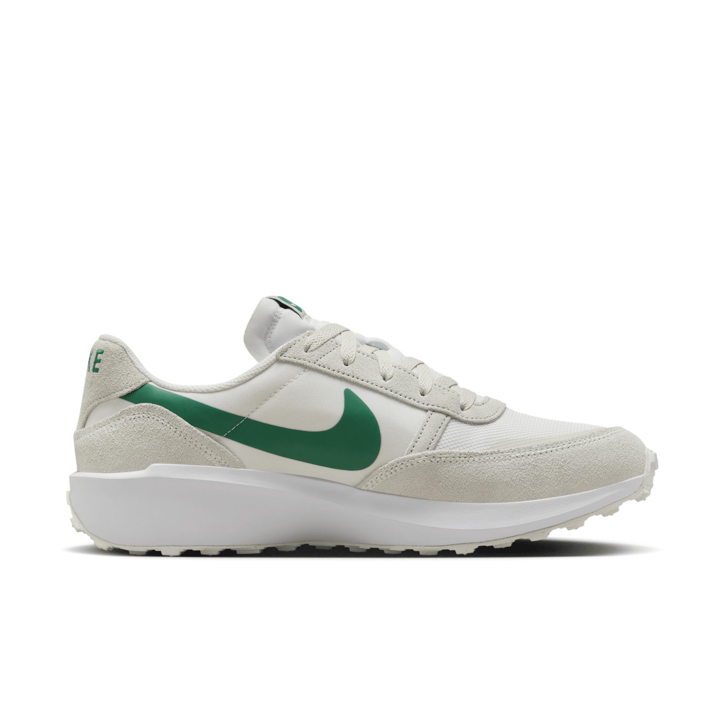 Nike Men's Waffle Nav Shoes Product Image