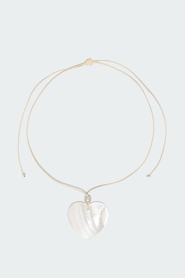 Heart Shell Cord Necklace Product Image