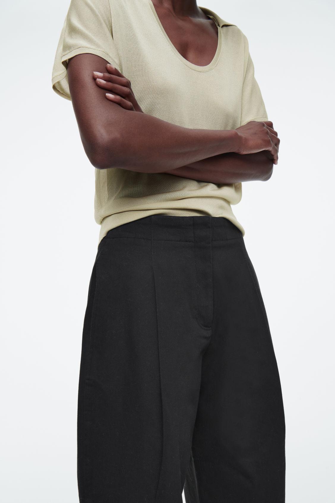 PLEATED BARREL-LEG CHINOS Product Image