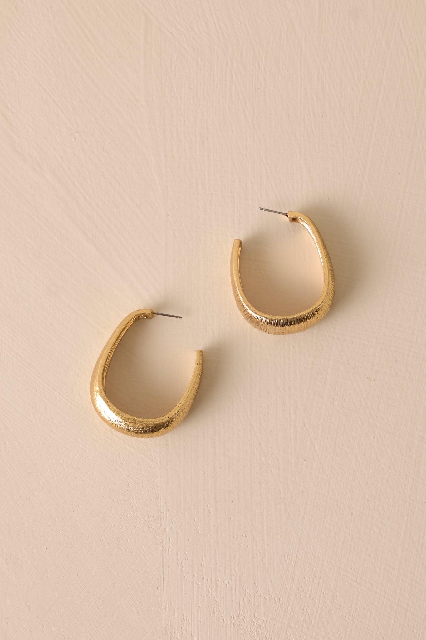 Cascading Waters Gold Square Hoops Product Image