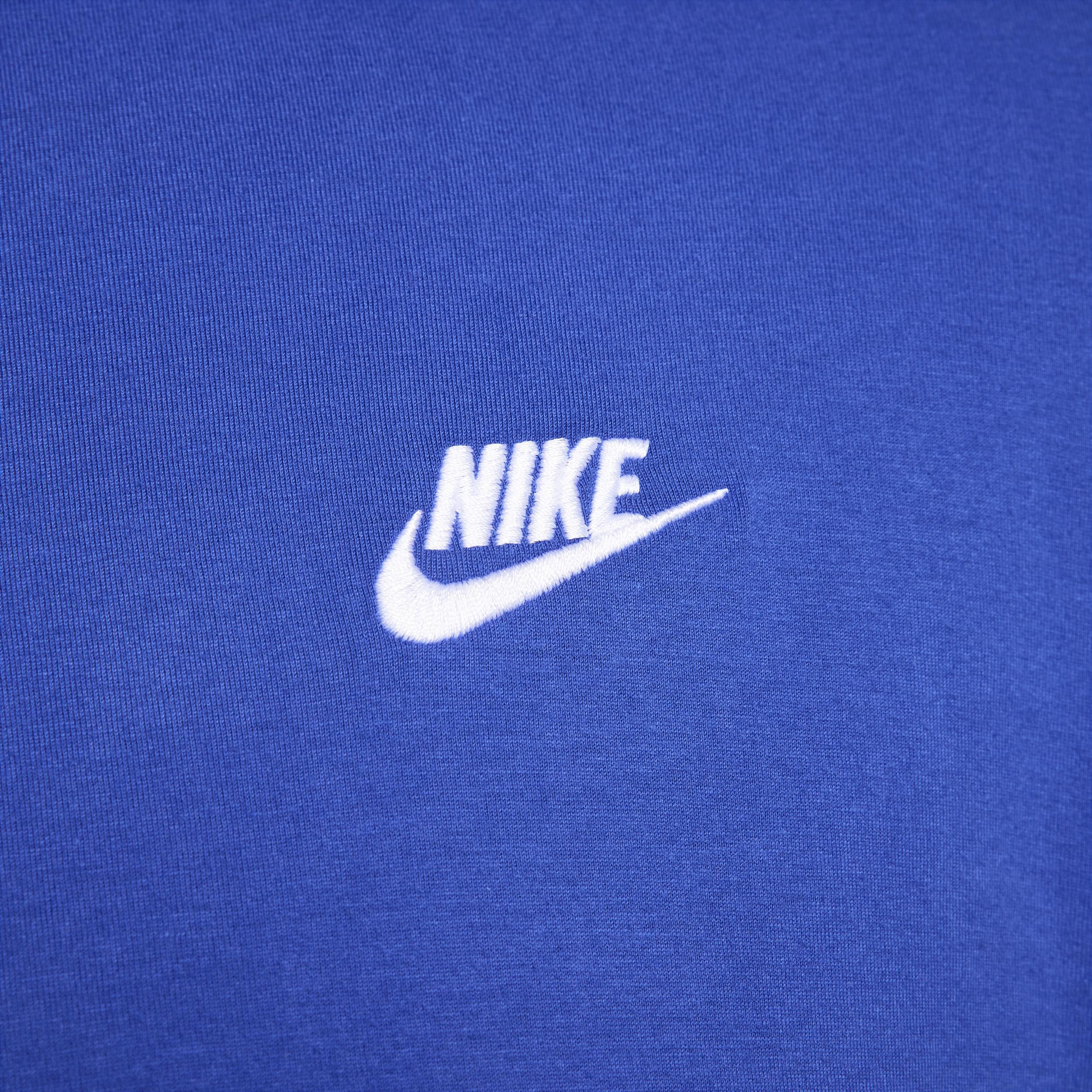 Men's Nike Sportswear Club Long-Sleeve T-Shirt Product Image