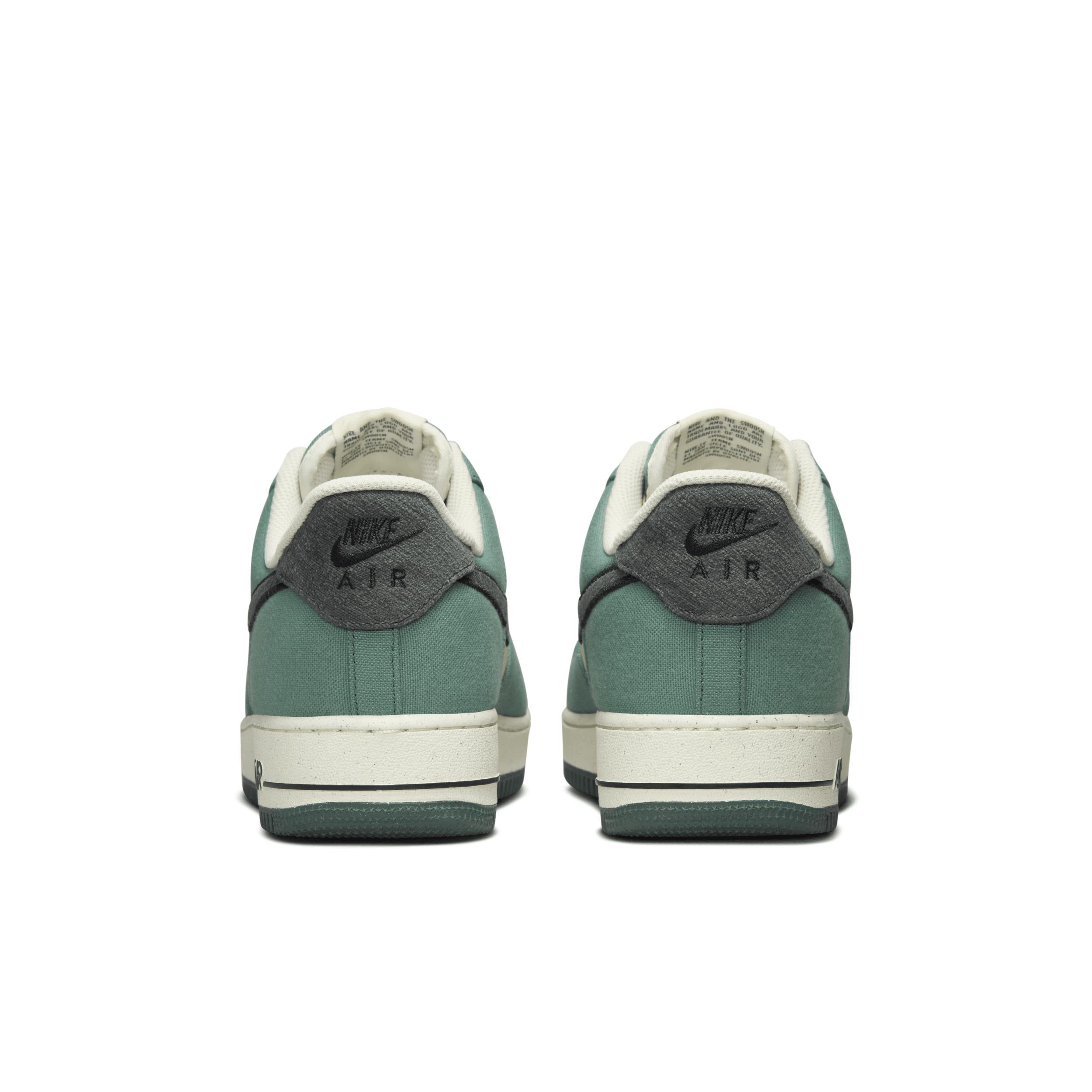 Nike Air Force 1 '07 LV8 Men's Shoes Product Image