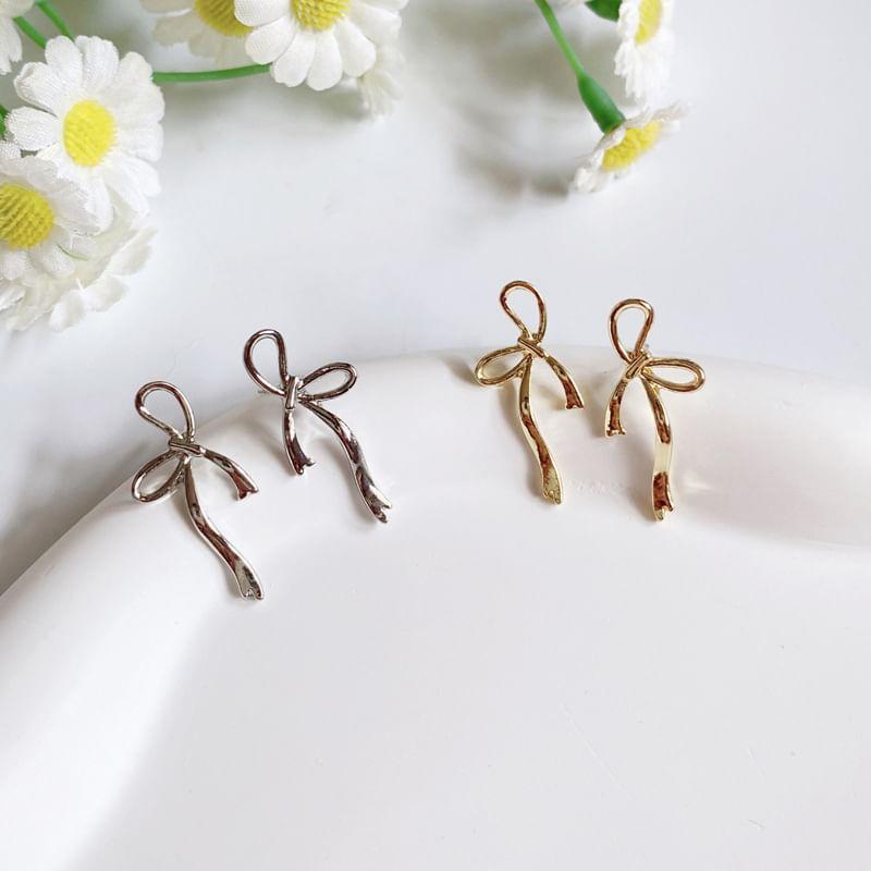 Bow Stud Earring Product Image