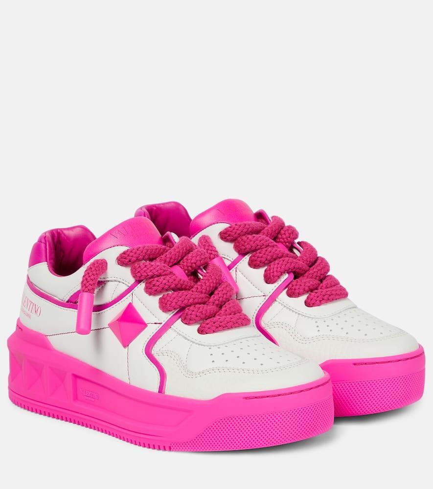 VALENTINO GARAVANI One Stud Leather Low-top Sneakers In Pink Product Image