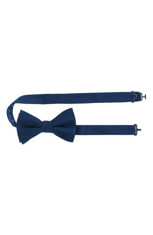 Trafalgar Sutton Silk Bow Tie Product Image