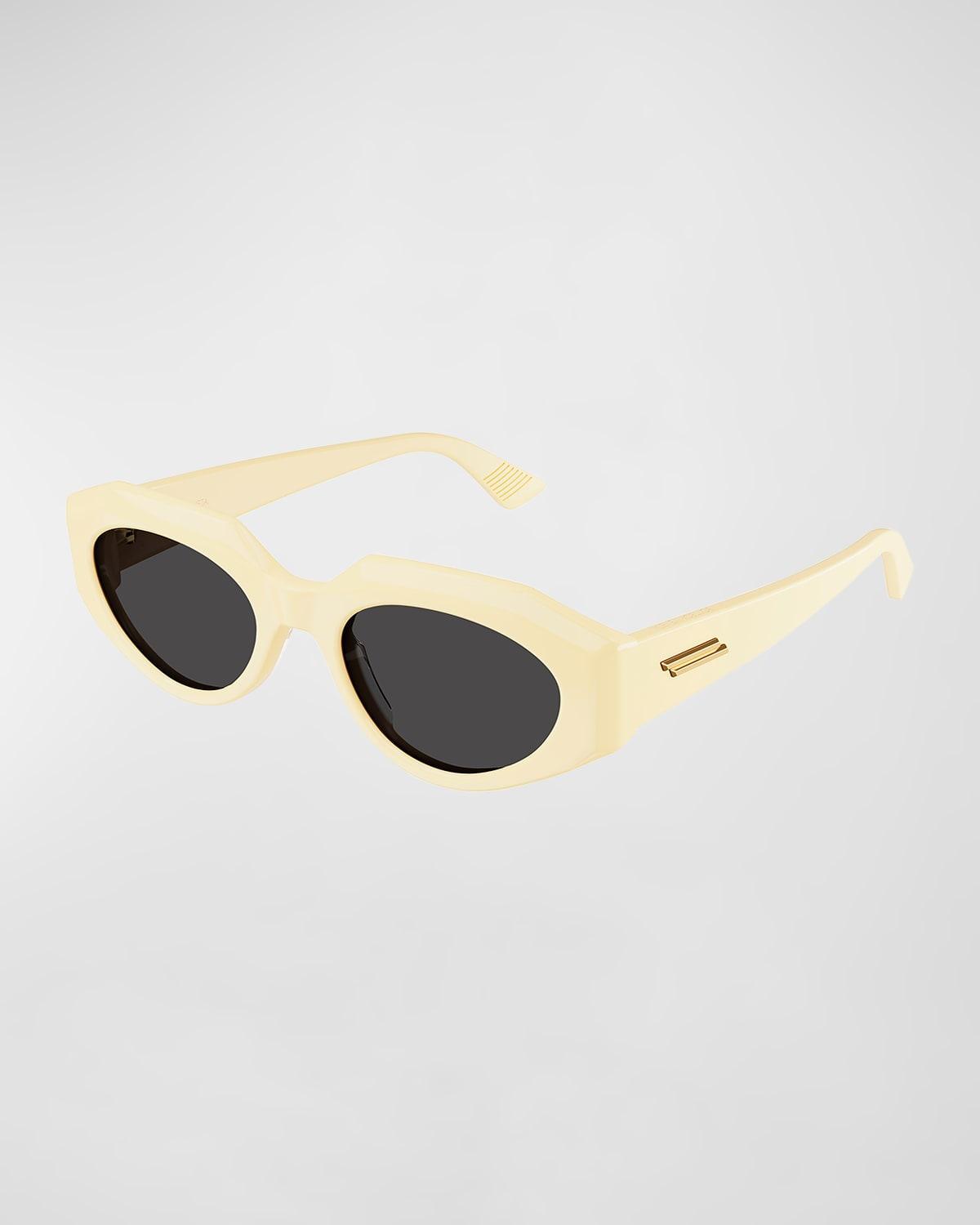 Womens Classic 52MM Oval Sunglasses Product Image