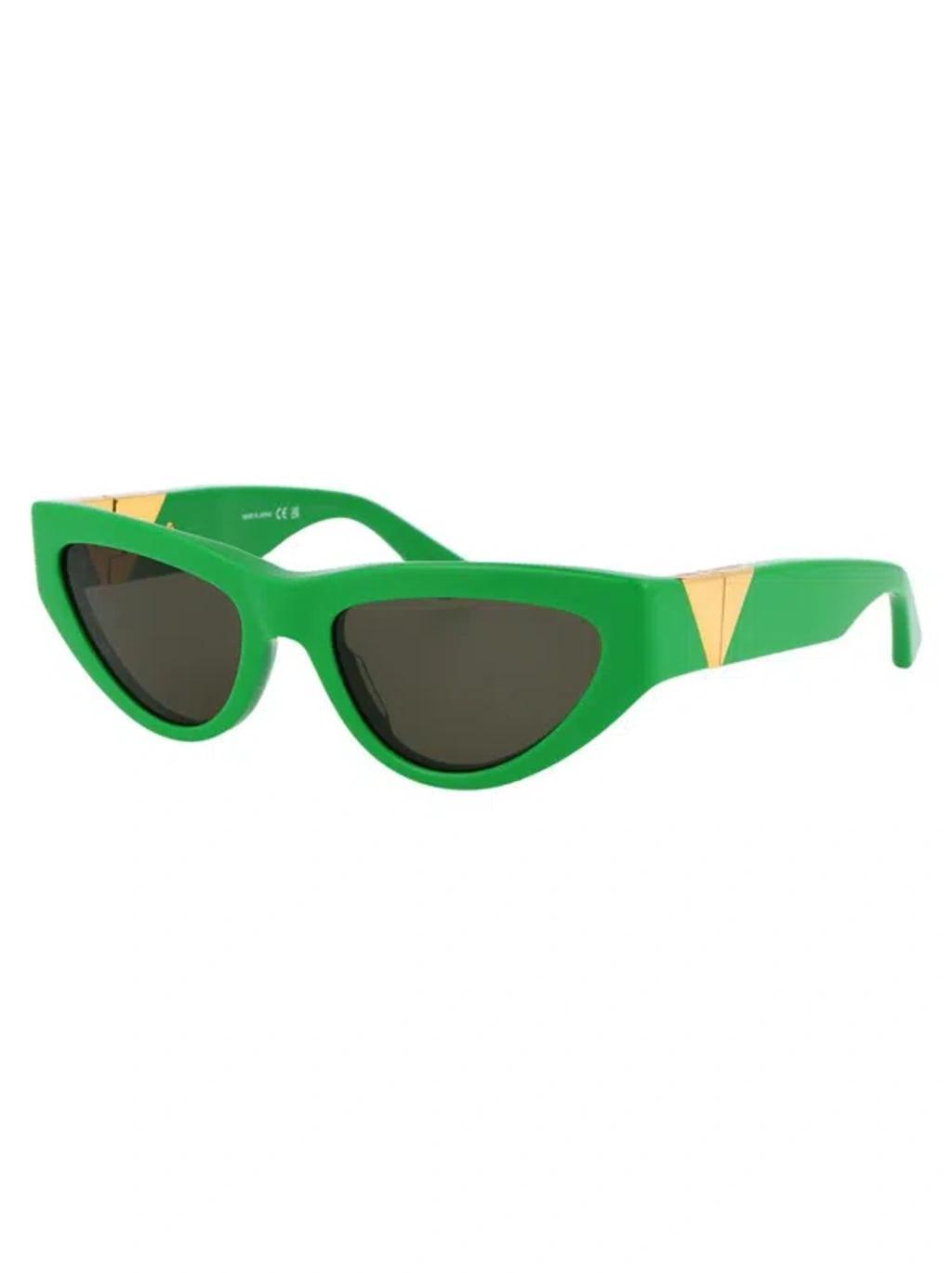 BOTTEGA VENETA Sunglasses In 003 Green Green Green Product Image