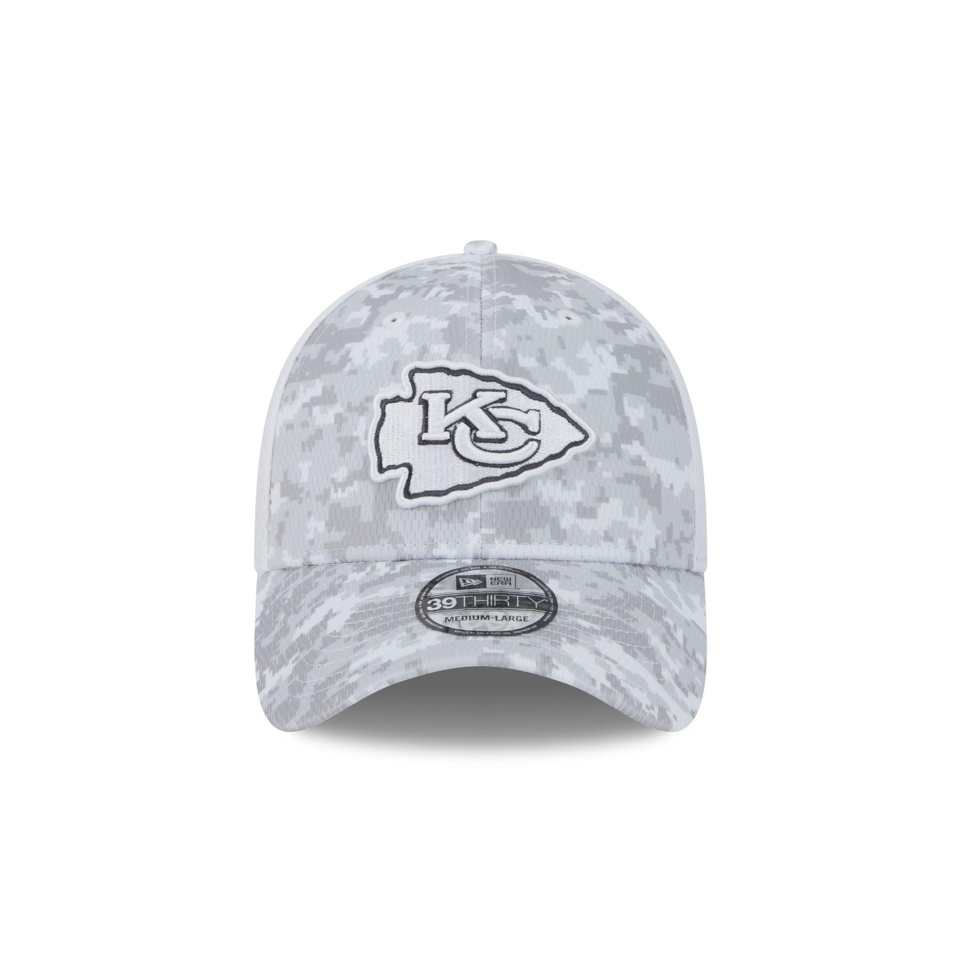 Kansas City Chiefs 2024 Salute to Service 39THIRTY Stretch Fit Hat Male Product Image