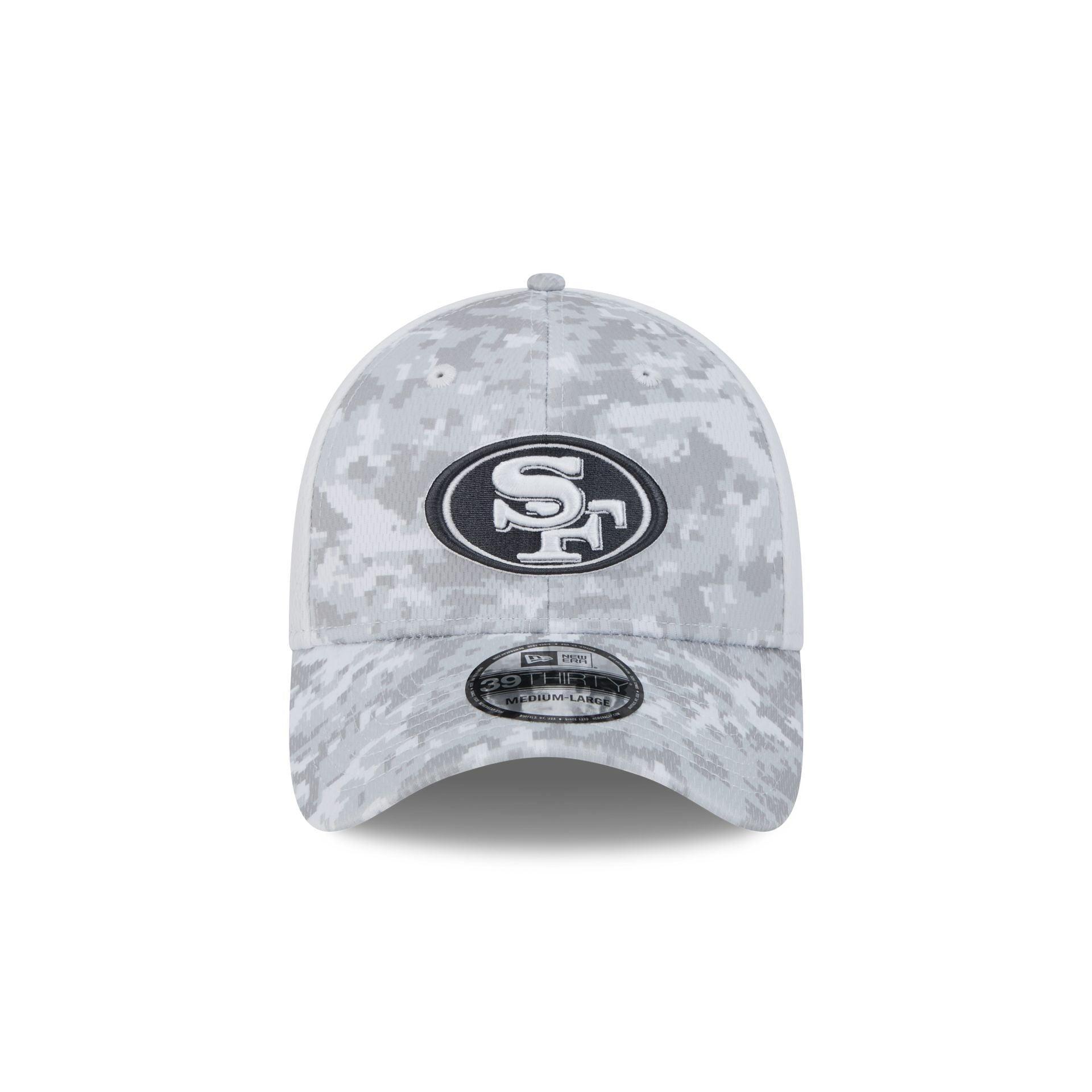 San Francisco 49ers 2024 Salute to Service 39THIRTY Stretch Fit Hat Male Product Image