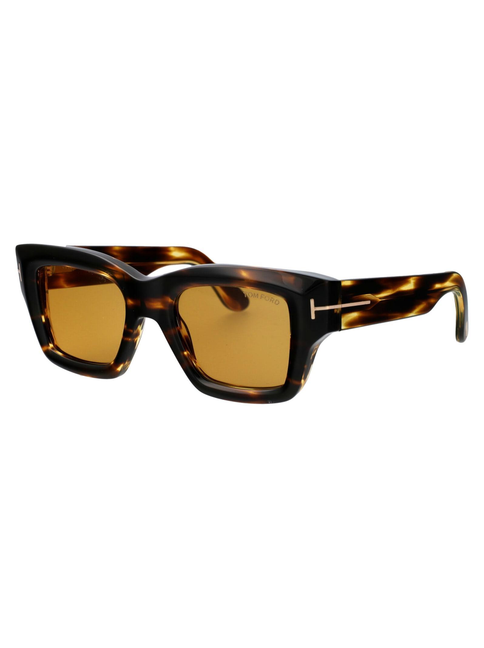 Sunglasses In 52e Dark Havana Product Image