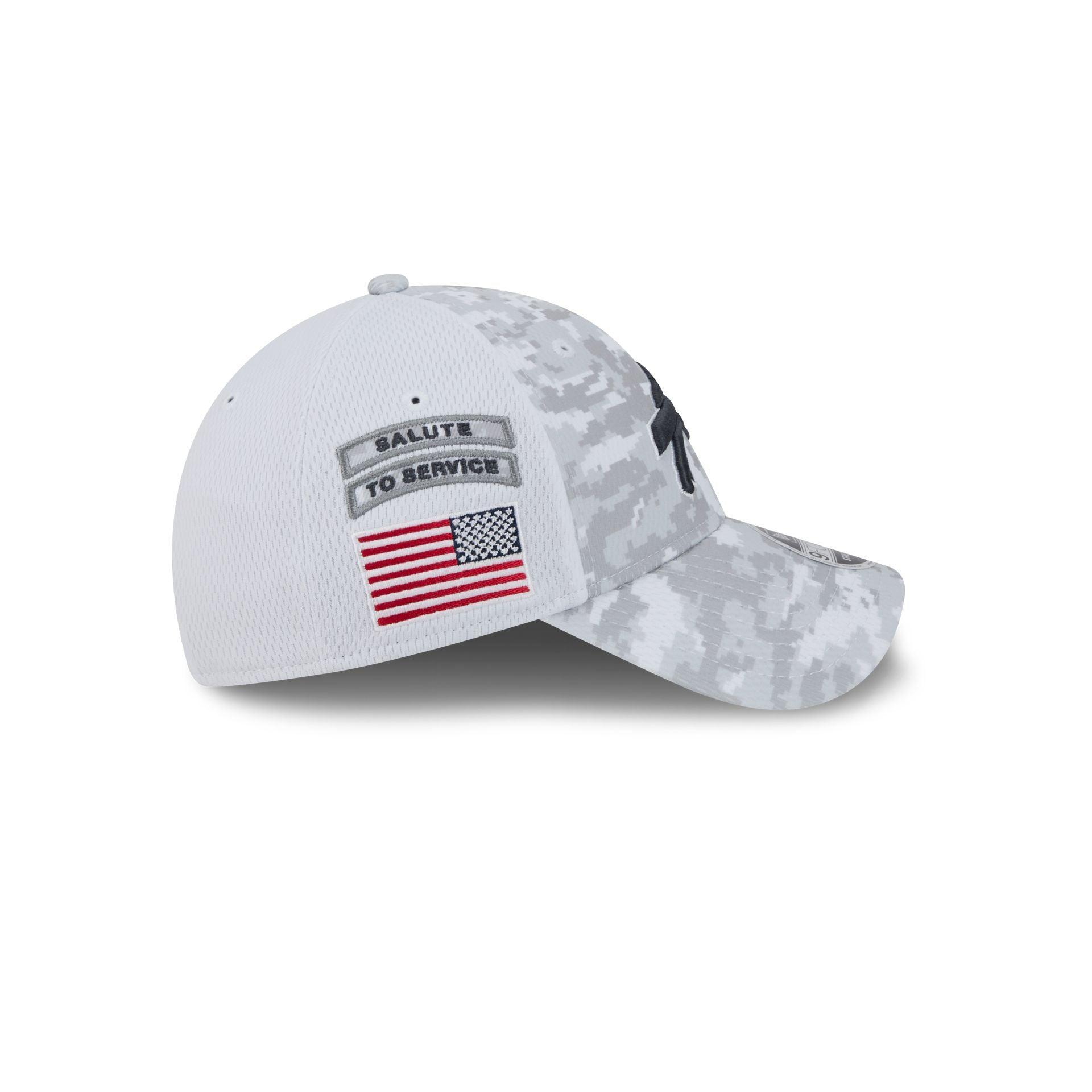 Buffalo Bills 2024 Salute to Service 9FORTY Stretch-Snap Hat Male Product Image