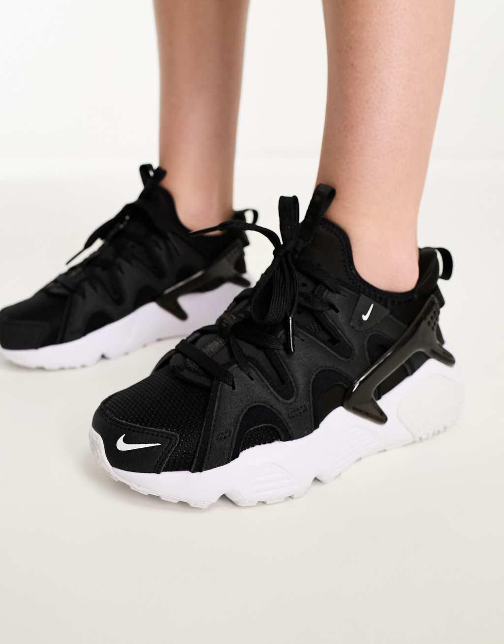 Nike Air Huarache Craft sneakers in black and white Product Image