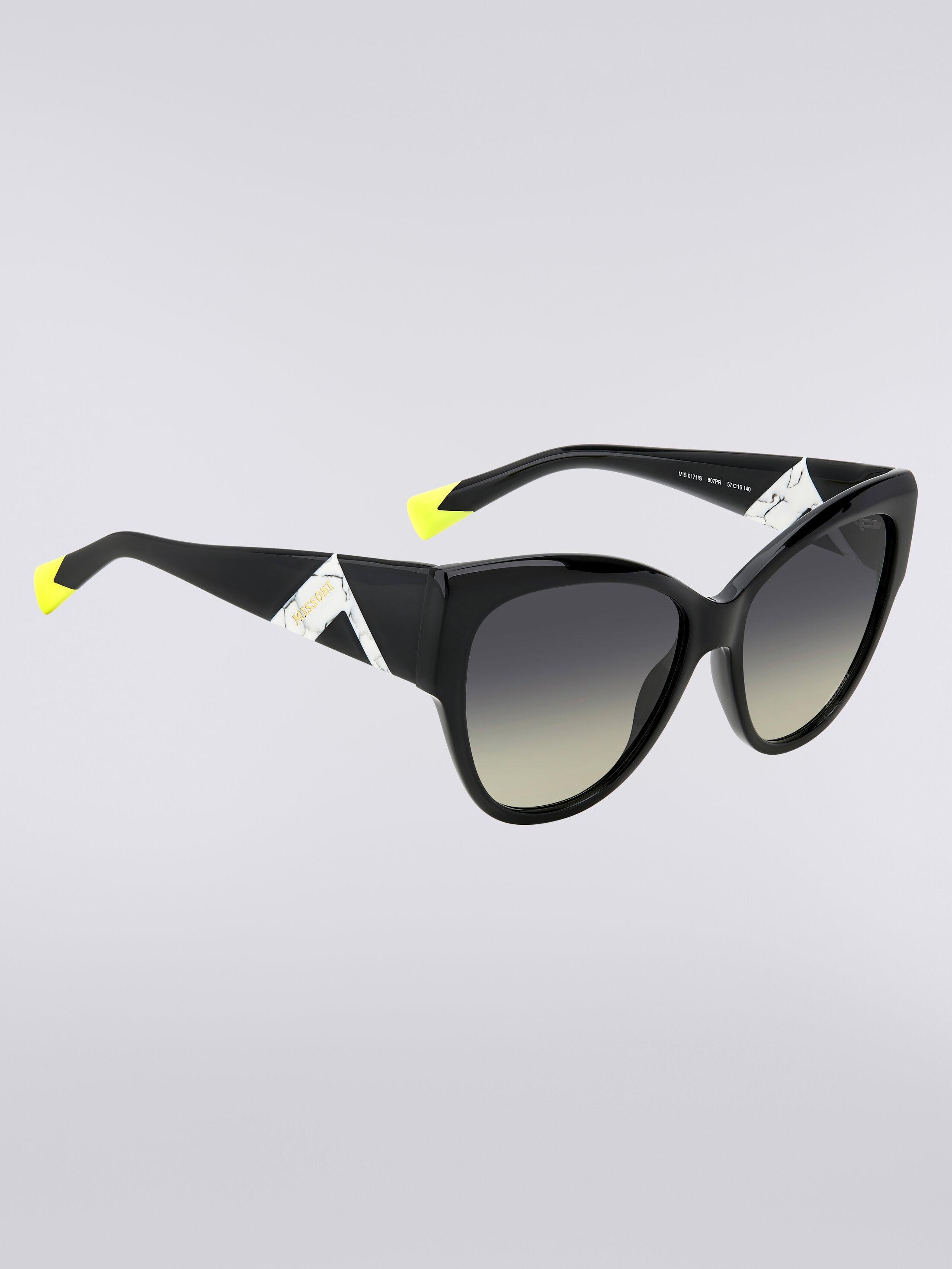 Rounded frame sunglasses with contrasting logo insert Product Image