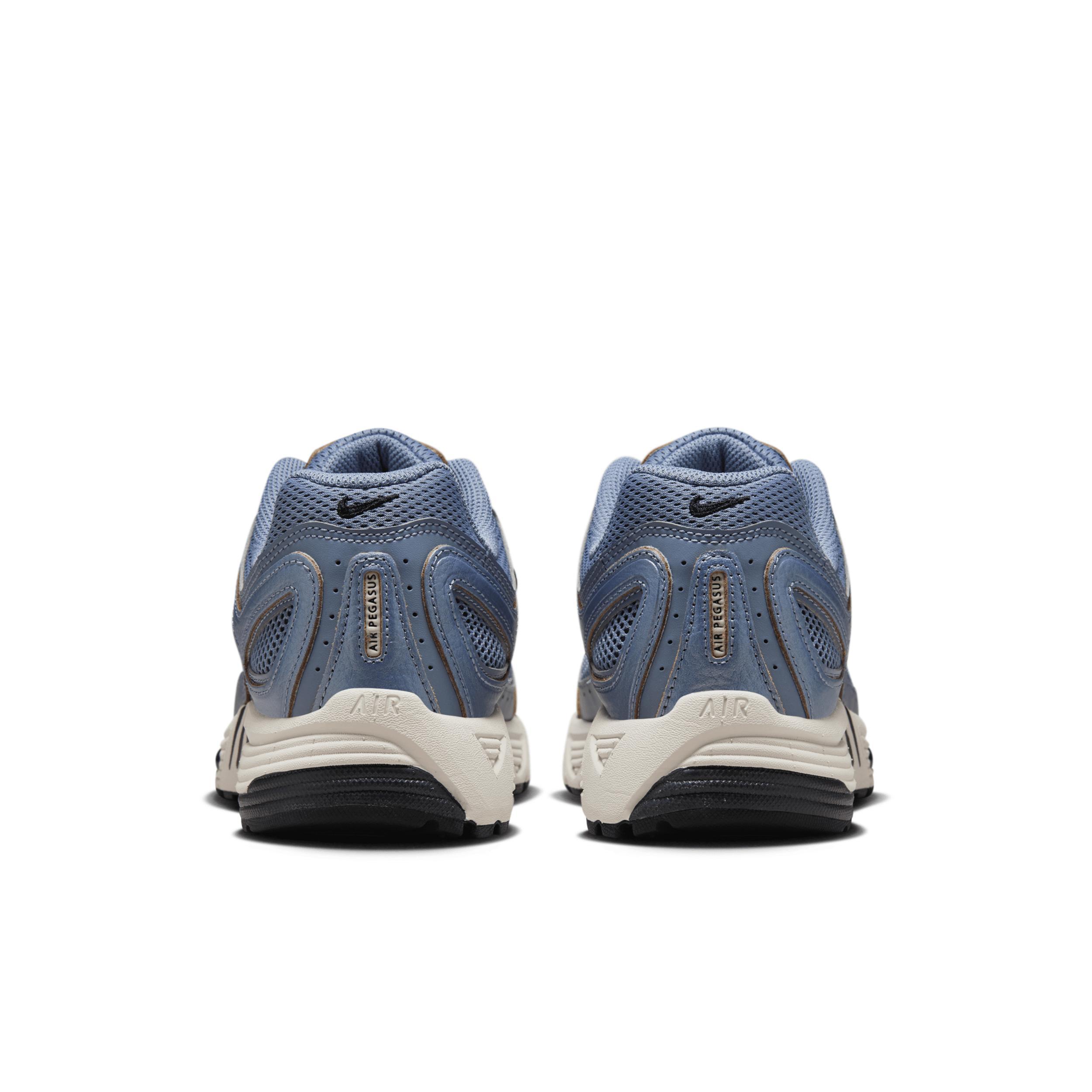 Nike Women's Air Pegasus 2005 C.O.R. Shoes Product Image