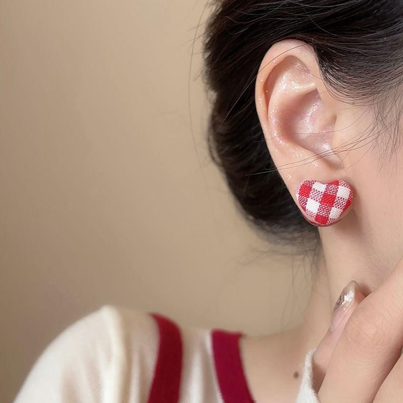 Gingham Heart Stud Earring Product Image