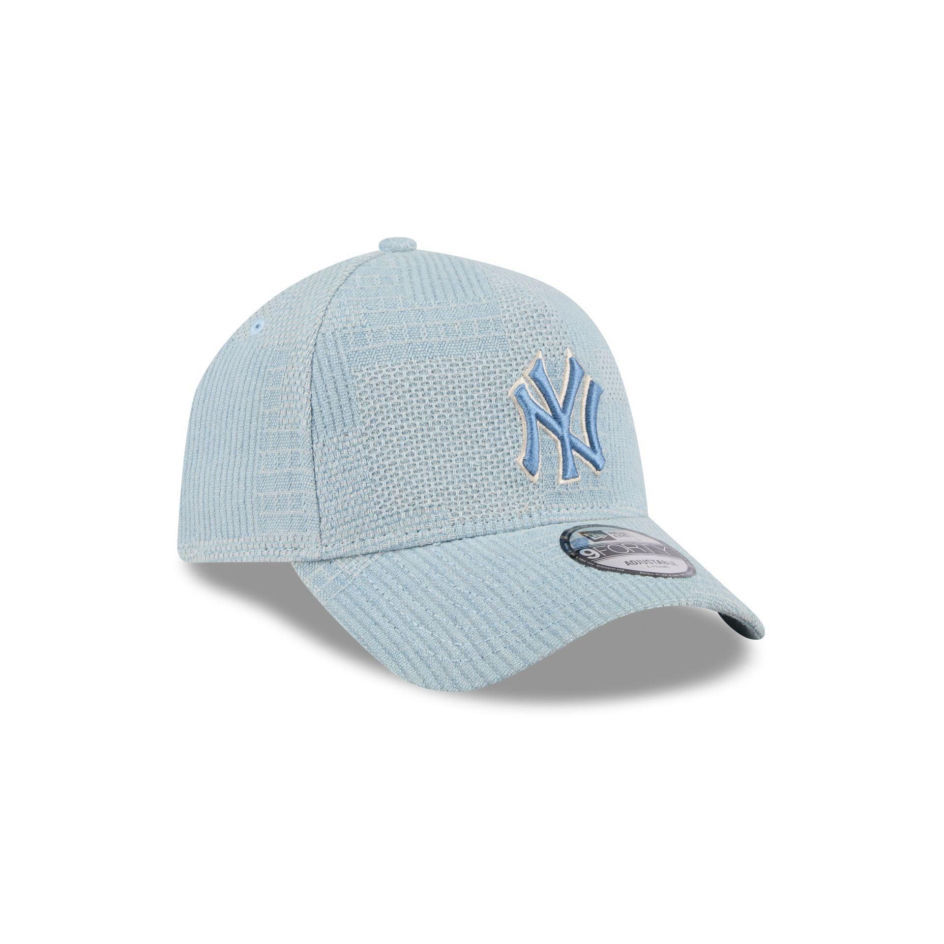 New York Yankees Logo Essentials Denim 9FORTY A-Frame Snapback Hat Male Product Image