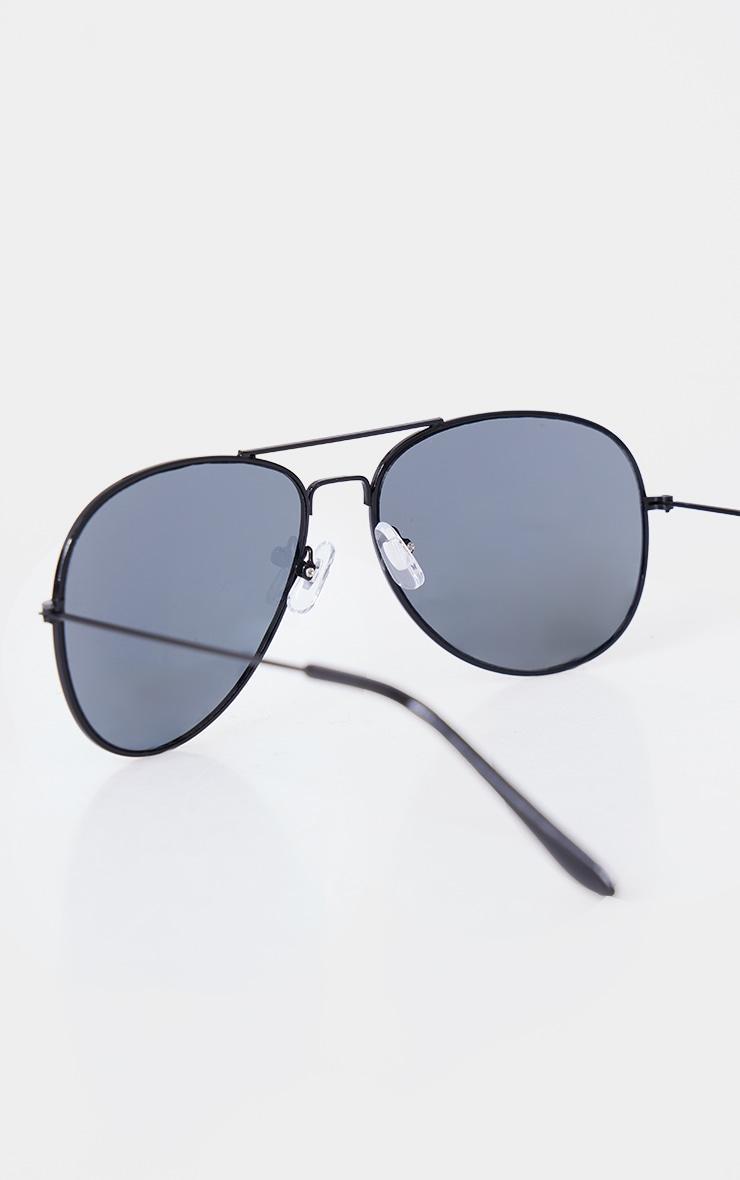 Black Metal Aviator Sunglasses Product Image