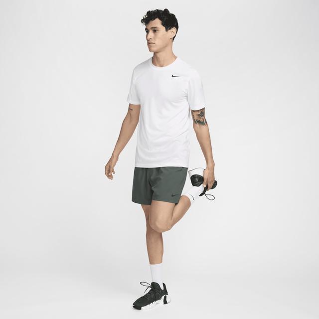 Nike Men's Form Dri-FIT 5" Unlined Versatile Shorts Product Image