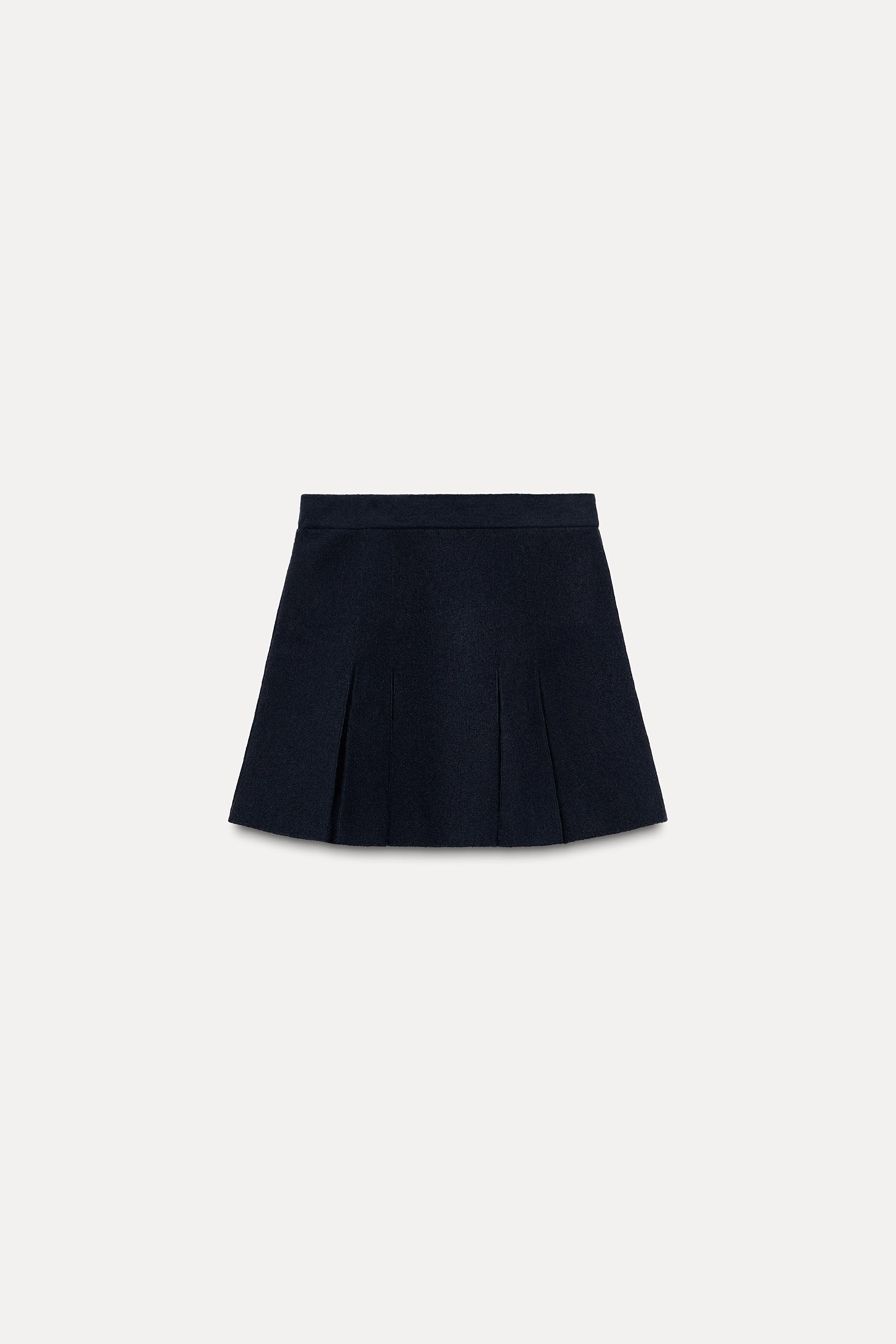 BOX PLEAT KNIT MINI SKIRT Product Image