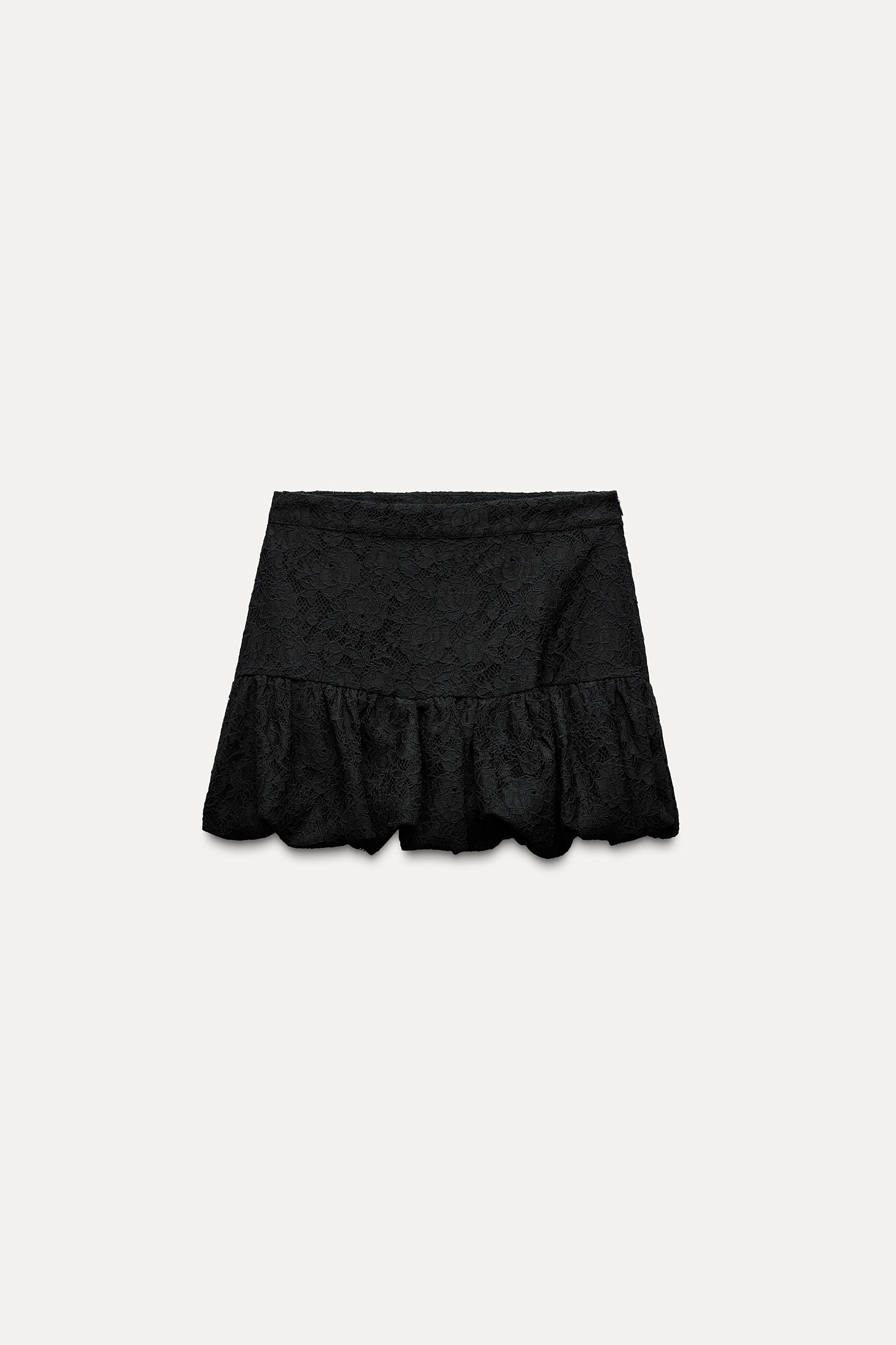 LACE BALLOON SKORT Product Image