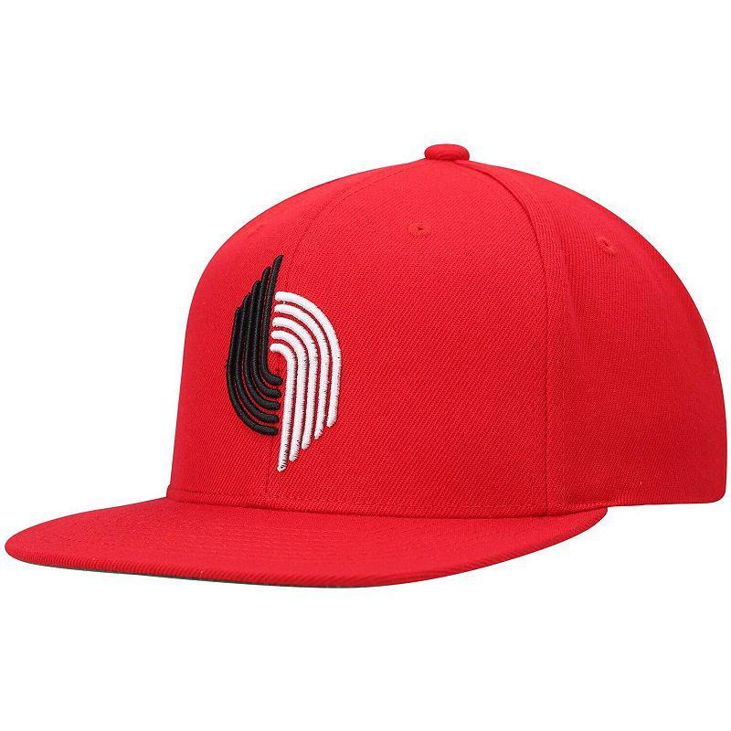 Mens Mitchell & Ness Portland Trail Blazers Hardwood Classics Team Ground 2.0 Snapback Hat Product Image