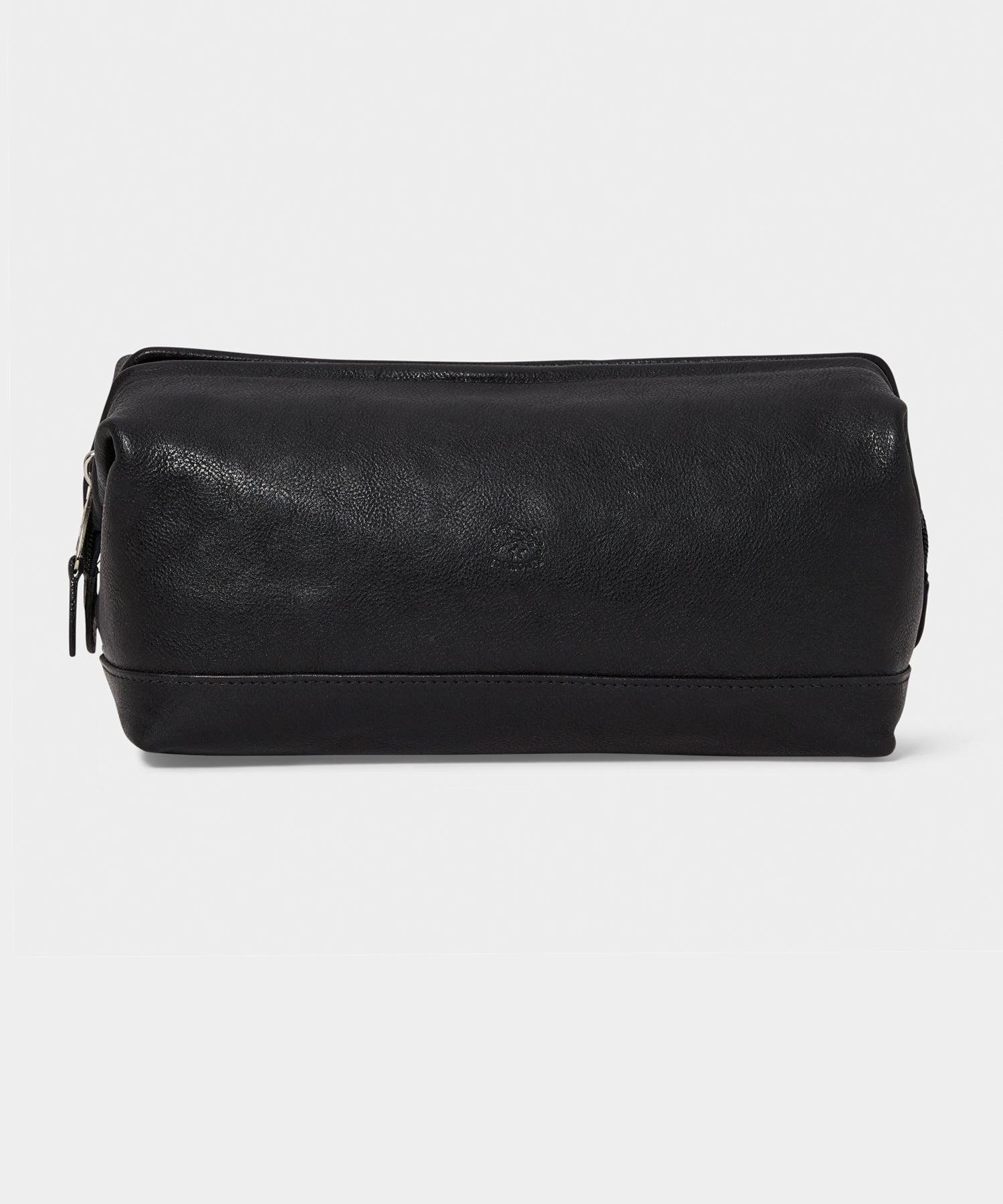 Il Bisonte Leather Dopp Kit in Black Product Image