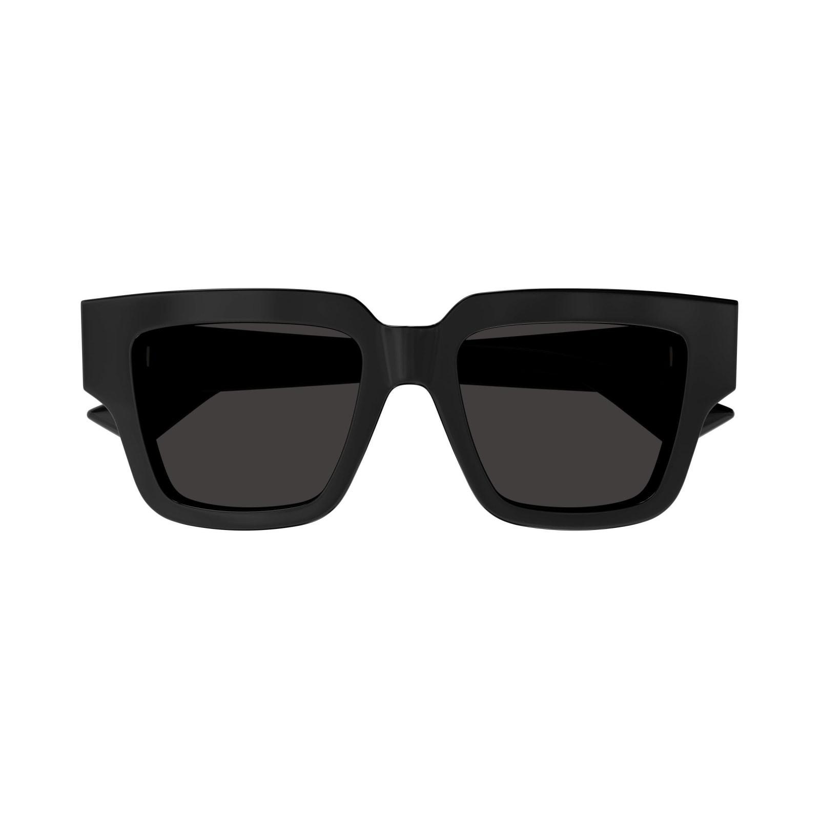 Sunglasses In Nero/grigio Product Image