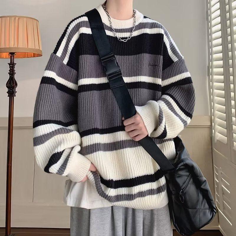 Crew Neck Striped Loose-Fit Sweater Product Image