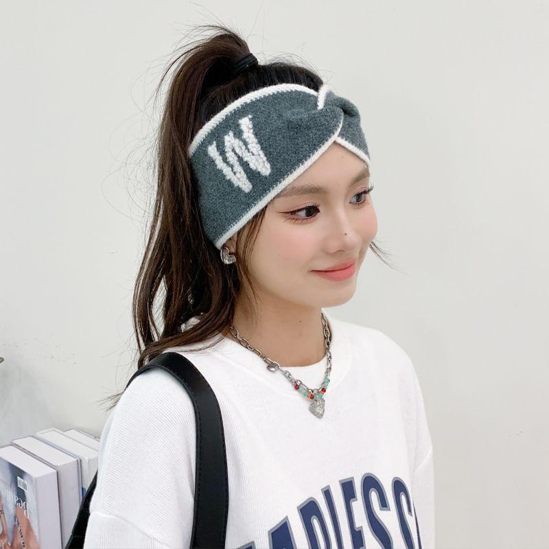 Jacquard Knot Knit Headband Product Image